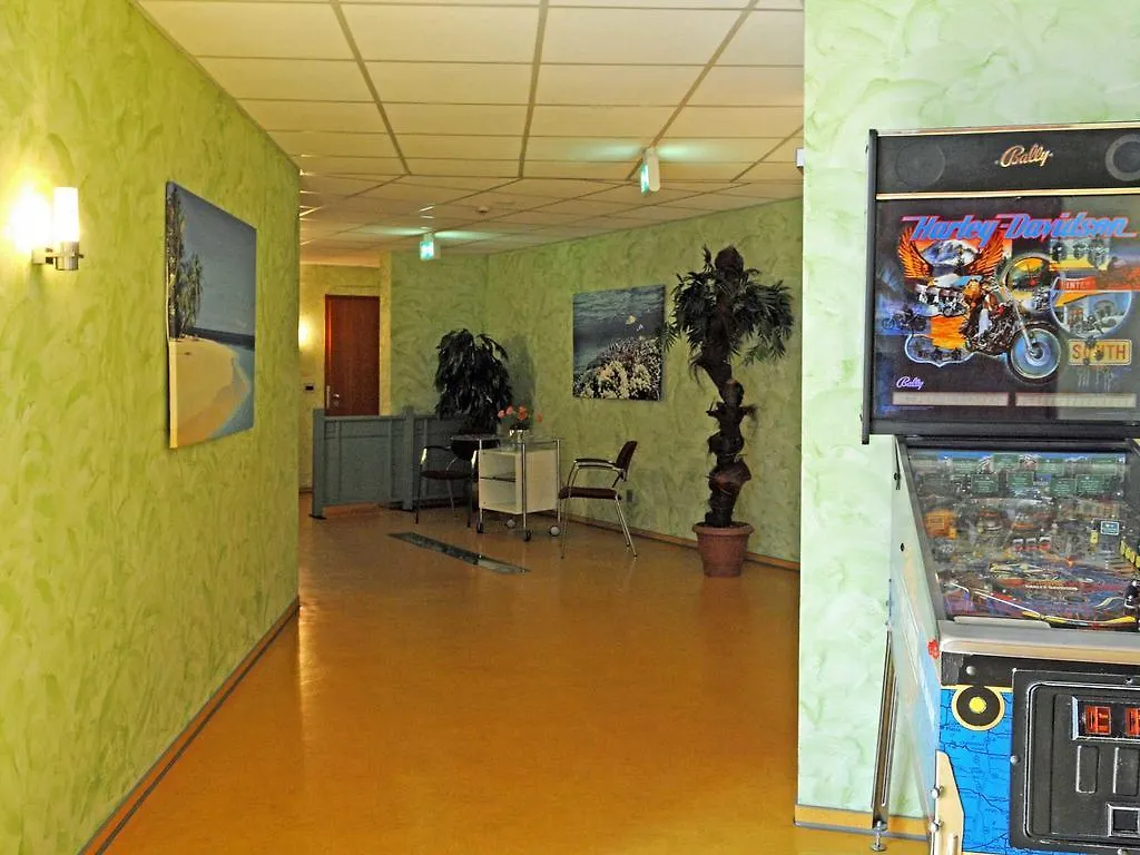 Hotel-Restaurant Thomsen 델멘호르스트 3*,