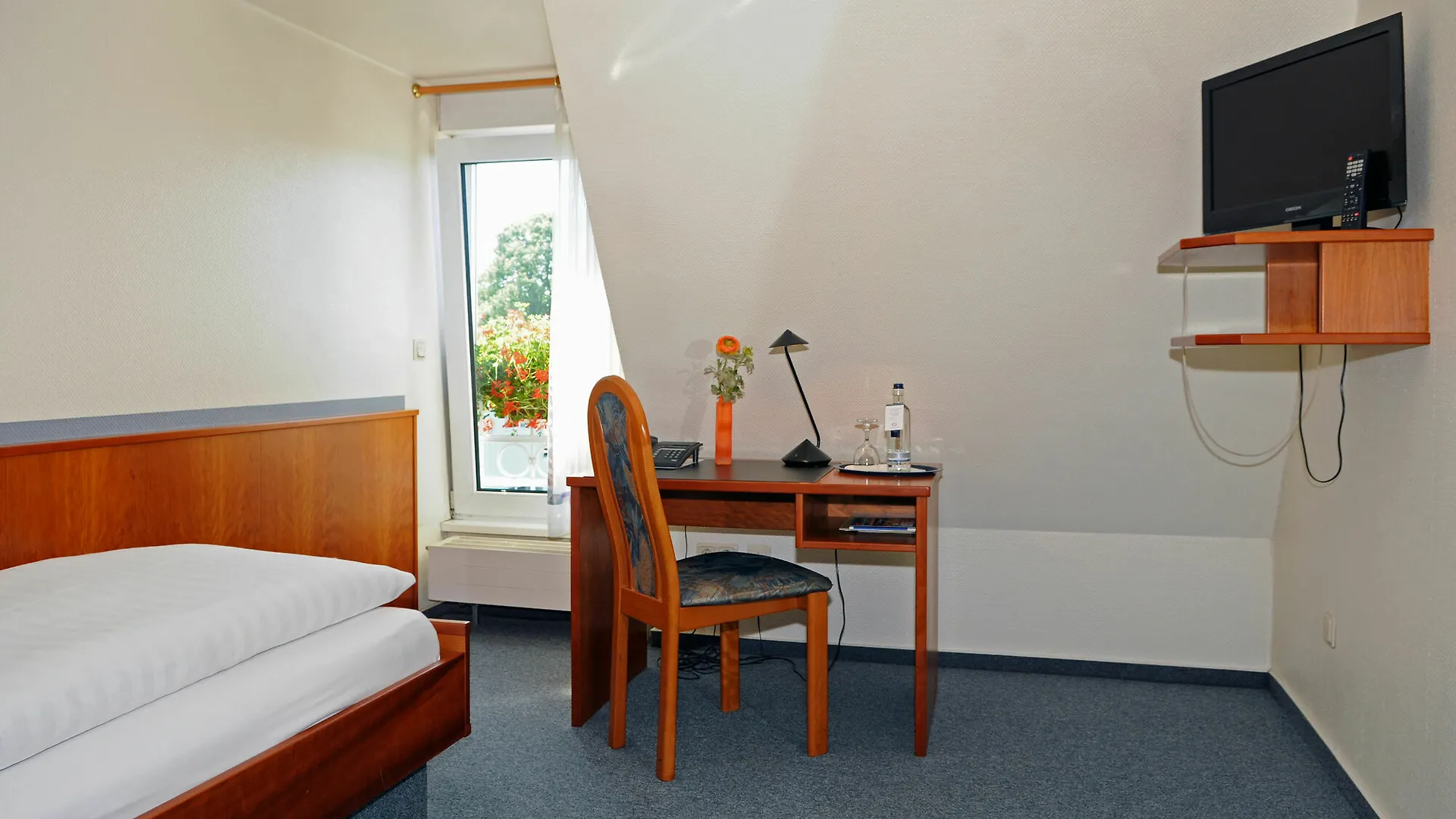 Hotel-Restaurant Thomsen 델멘호르스트